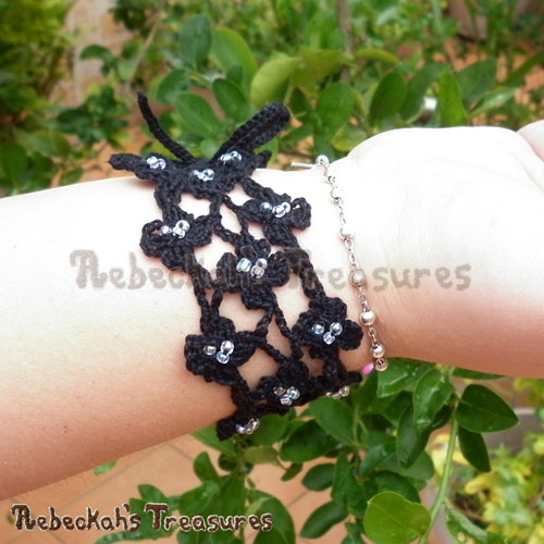 Mini Sea Shells Crochet Pattern PDF $3.75 by Rebeckah’s Treasures! Coming Soon - #crochet #jewelry